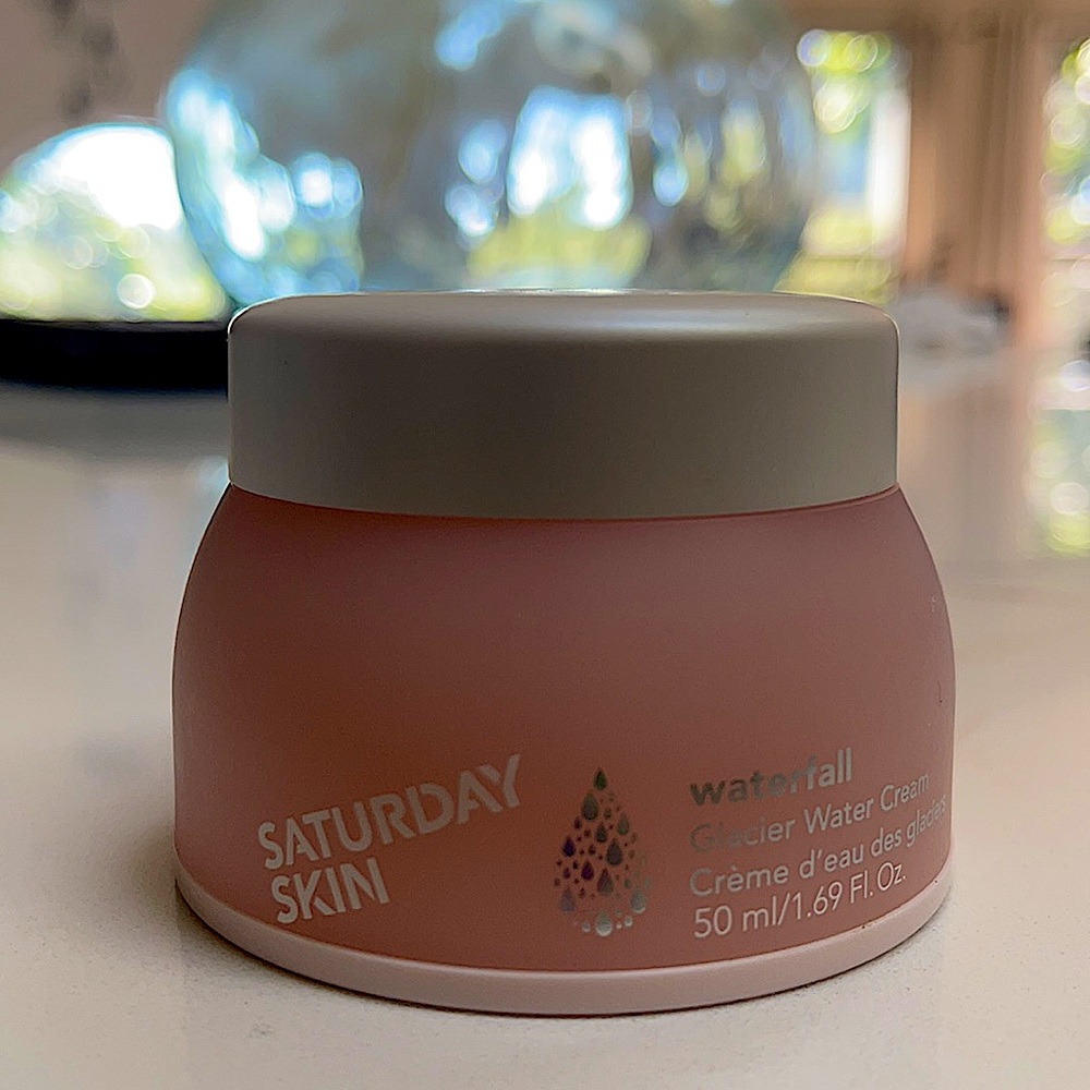 SATURDAY SKIN WATERFALL MOISTURIZER